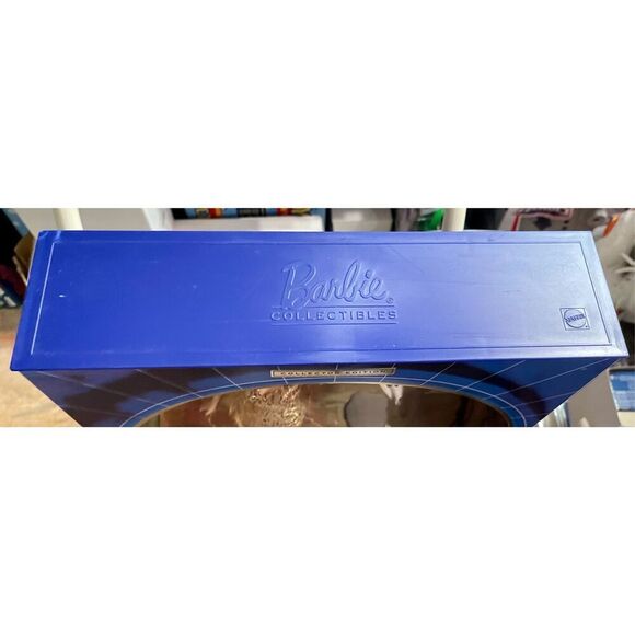 2002 Mattel JAMES BOND 007 BARBIE & KEN Collector Edition Fashion Dolls Set NEW - Picture 13 of 16